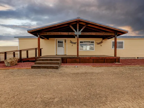 89438 W Campbell Ln, Christmas Valley, OR 97641