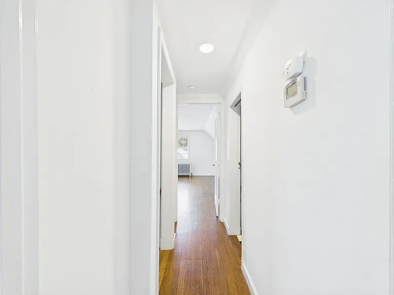 9609 University Blvd — Photo 11