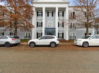 12863 Tradd St APT 1C, Carmel, IN 46032