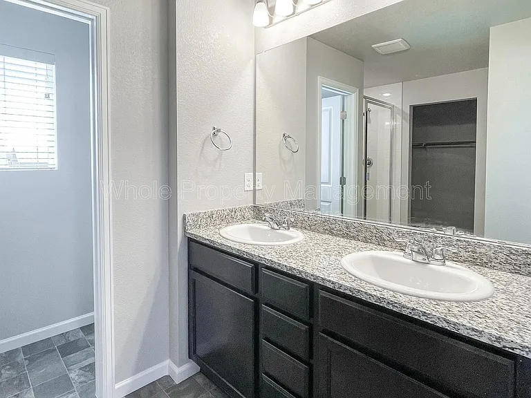 27226 E Bayaud Ave — Photo 11