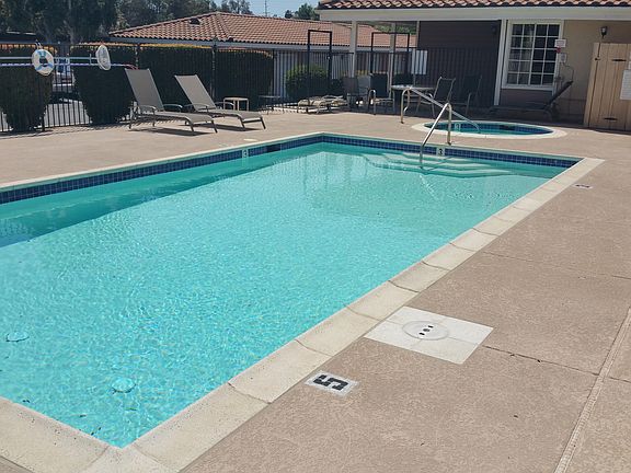 4th image of 1075 N Escondido Blvd Unit 206