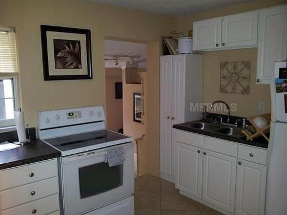 3rd image of 85 Rogers Park Dr