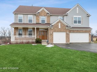 565 W Highplains Rd, Round Lake, IL 60073