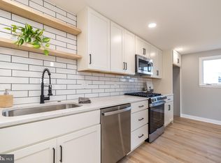 1036 Carousel Dr, Warminster, PA 18974