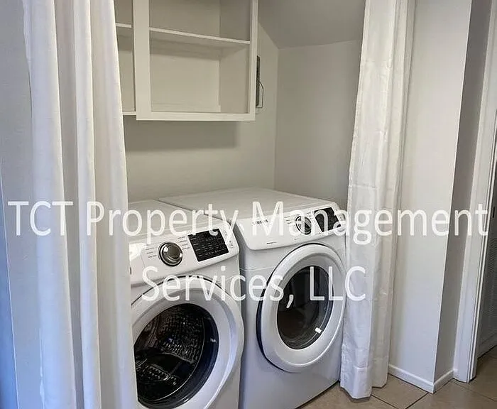 1725 E Ellis Dr — Photo 9