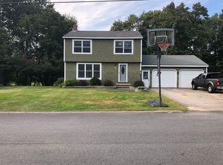 9 Springtree Ln, South Berwick, ME 03908