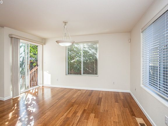 4th image of 4768 SE Maxwell St
