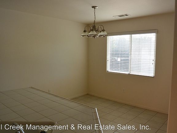 4th image of 2520 W Lark Ave