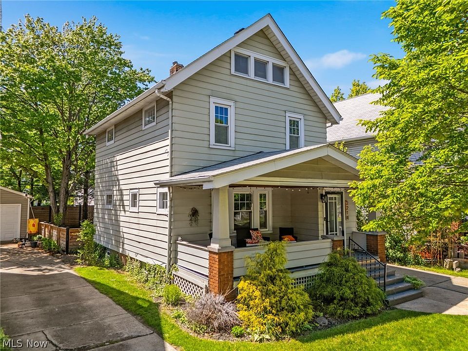 1st image of 2218 Wyandotte Ave