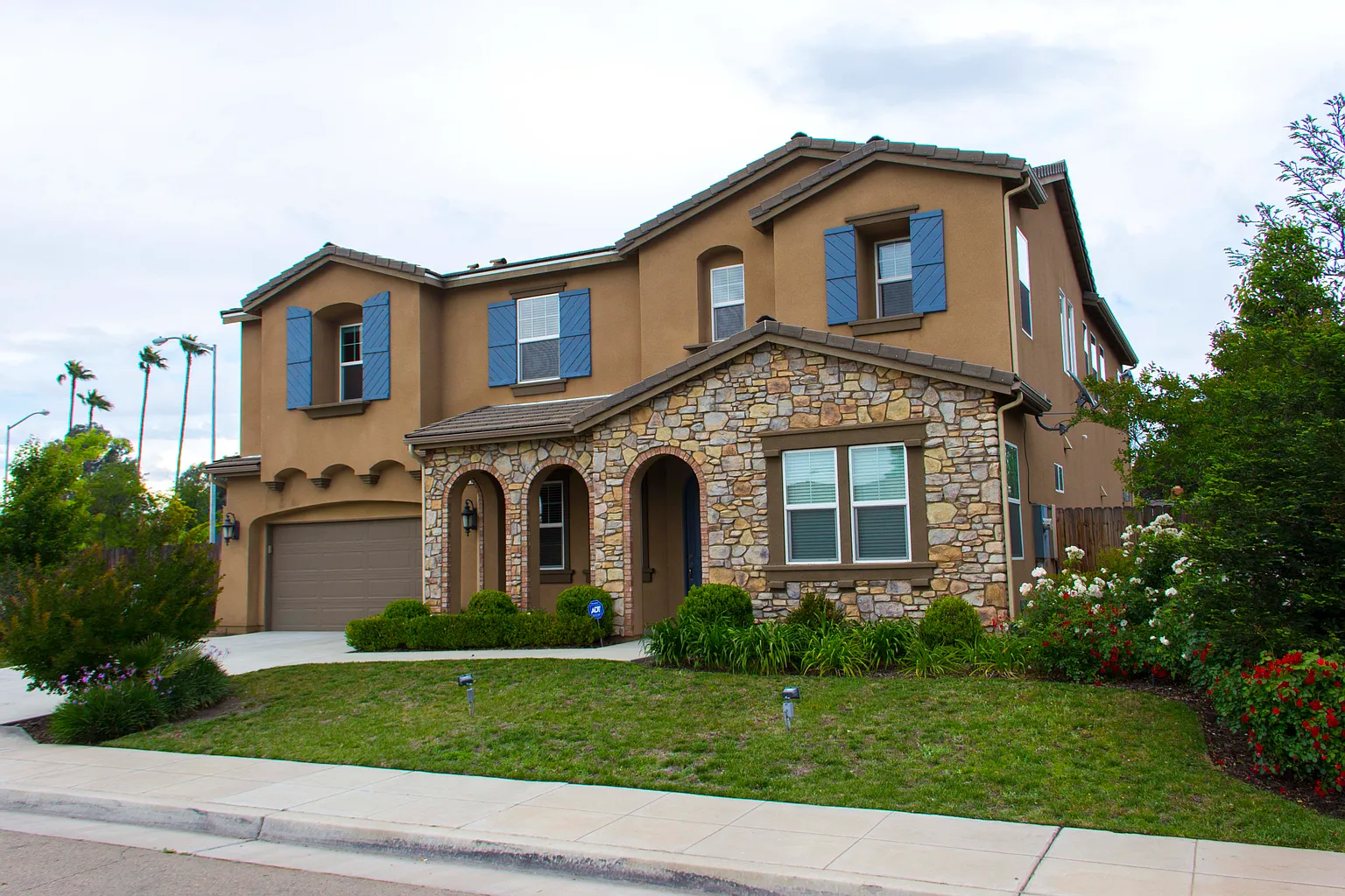 3215 Burl Ave photo 1