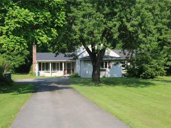 2918 Atlantic Ave, Penfield, NY 14526