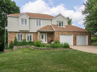 1460 Grapler Ct, Bettendorf, IA 52722