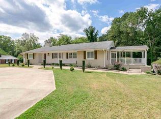 202 Arrowhead Cir, Spartanburg, SC 29301