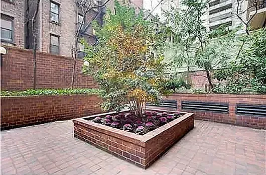 233 E 86th St #15A — Photo 8