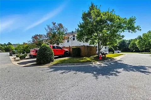 3401 Westham Ln — Photo 29