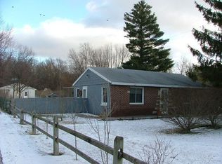 8374 Secor Rd, Lambertville, MI 48144