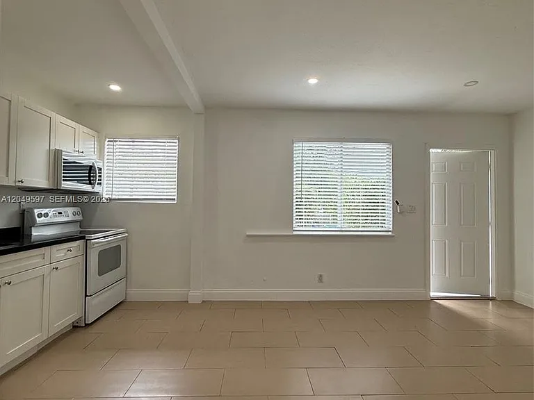 6723 NE Miami Pl #6725 — Photo 9
