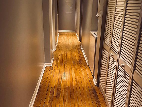 5th image of 6130 S Ingleside Ave #3N
