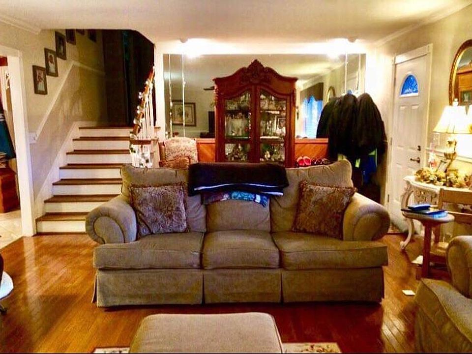 1st image of 188 Green Meadow Ln