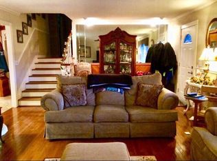 188 Green Meadow Ln, Pikeville, KY 41501