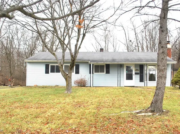 24805 Eldridge Blvd, Bedford Heights, OH 44146