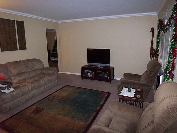 2nd image of 1101 E Las Palmaritas Dr
