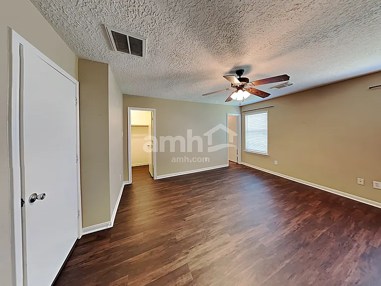 29231 Legends Green Dr — Photo 11
