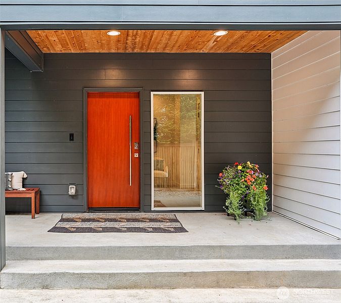 2nd image of 10030 37th Avenue SW