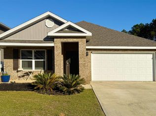 10545 Queens Gate Cir, Pensacola, FL 32506