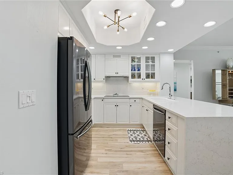 2728 Tiburon Blvd E #A-104 — Photo 16