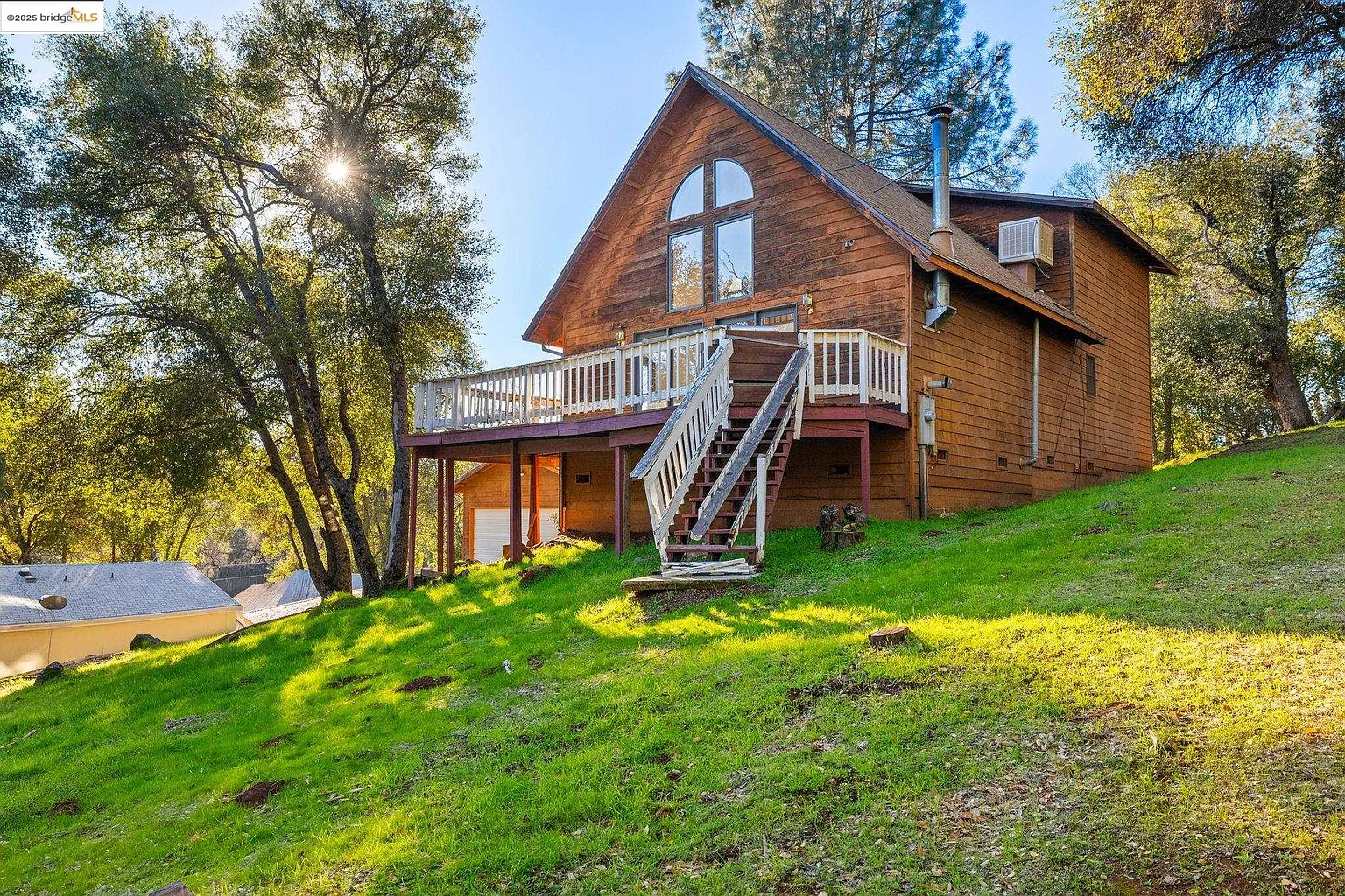 20734 Hemlock St photo 1