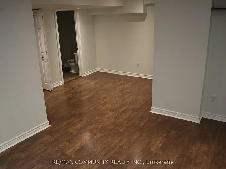 66 Coolspring Cres — Photo 22