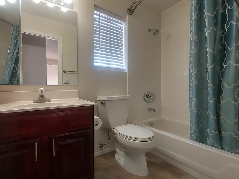 6102 W Fallen Leaf Ln — Photo 15