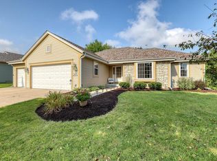 W203N17317 Francis Dr, Jackson, WI 53037