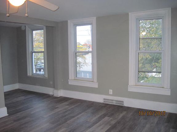2nd image of 3324 17th St #2