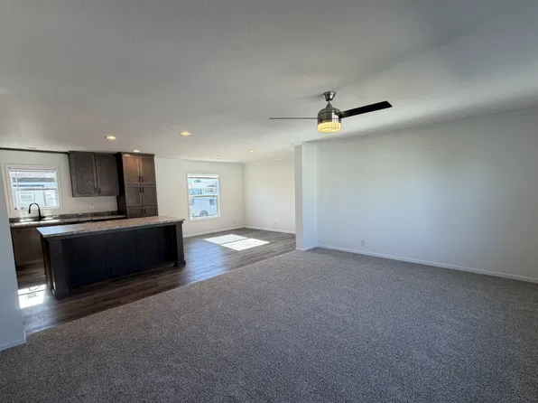 24205 Hemlock Cir #205, Chelsea, MI 48118