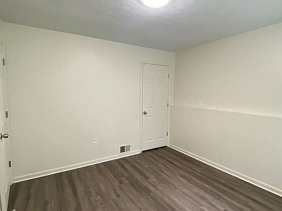 5th image of 1543 Hubbard Rd #A
