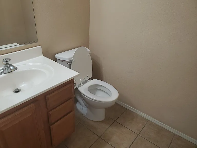 2452 S Nielson St — Photo 11