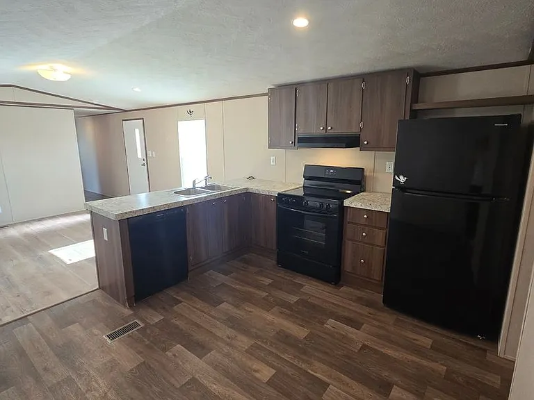 5800 E Hermans Rd #2 — Photo 6