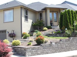 2699 SW Redmond Hill Rd, McMinnville, OR 97128
