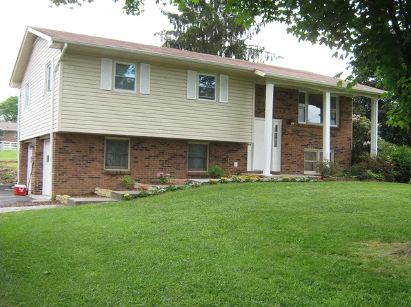 125 Dawn Pl, Bristol, VA 24201