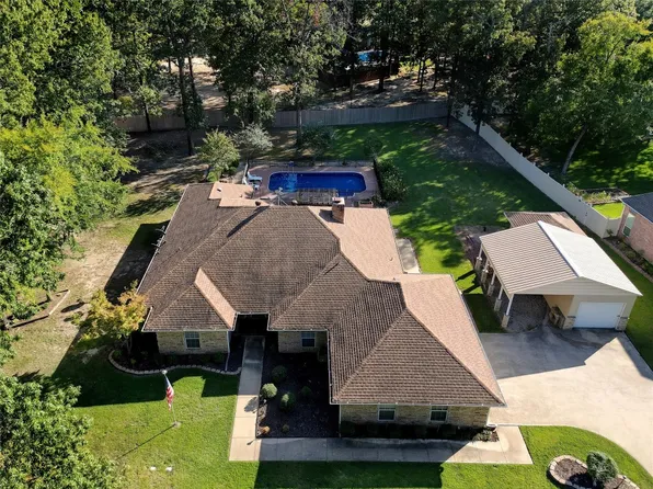 273 Butternut Ln, Powderly, TX 75473