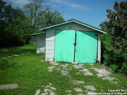 5th image of 1711 Arbor Pl