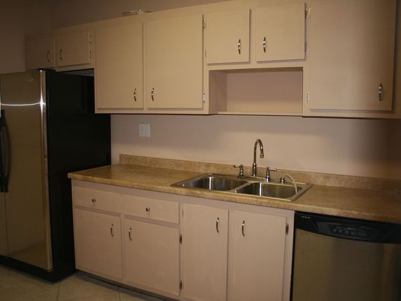 2nd image of 1465 NE 123rd St APT 303