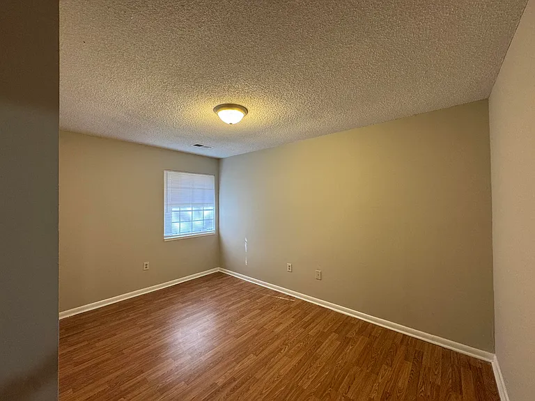 7911 Angel Ct — Photo 10