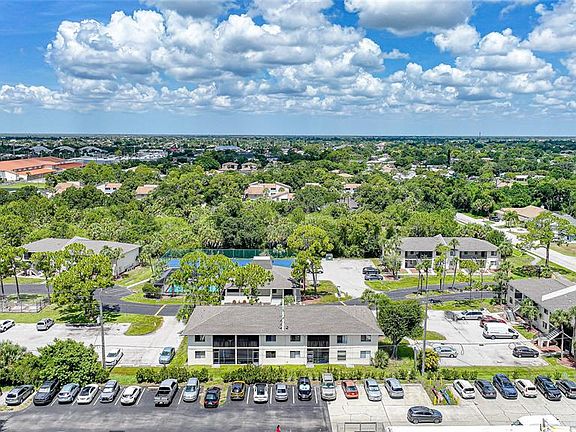 3rd image of 22523 WESTCHESTER BOULEVARD #E203