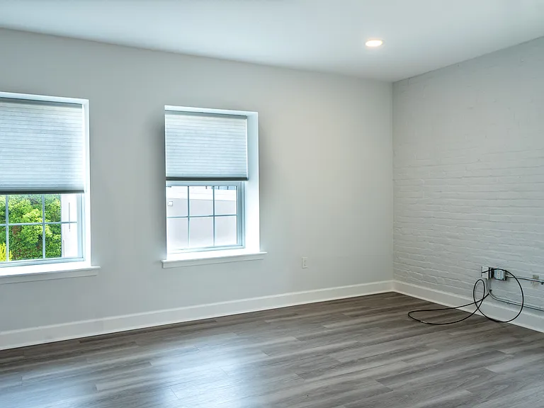 50 N Duke St #305 — Photo 3