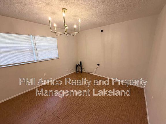 3rd image of 1211 Robert King High Dr