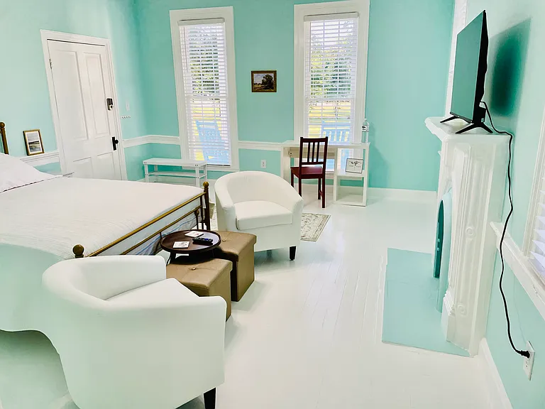324 W Robert Toombs Ave — Photo 4
