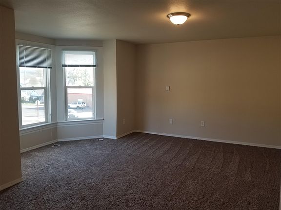 3rd image of 114 W Cedar St #11149002